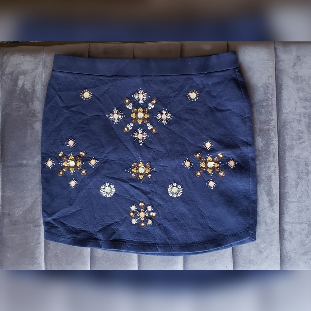 H&M Snowflake Mini Skirt Size L